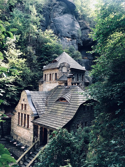 Free Old The Building photo and picture