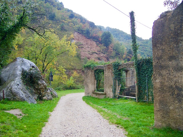 Free Italy Way photo and picture