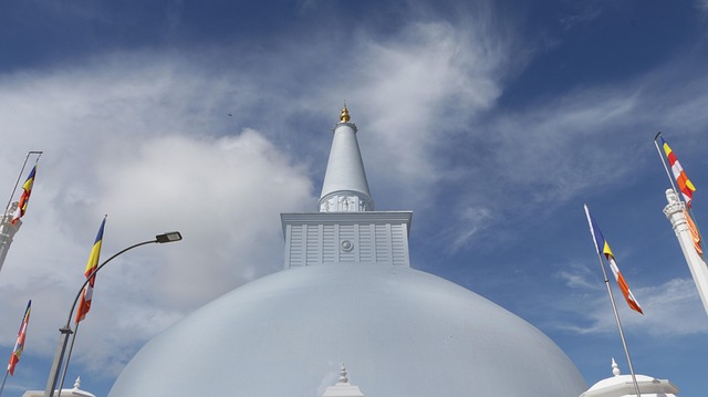 Ruwanweliseya, Anuradhapura, Buddhist