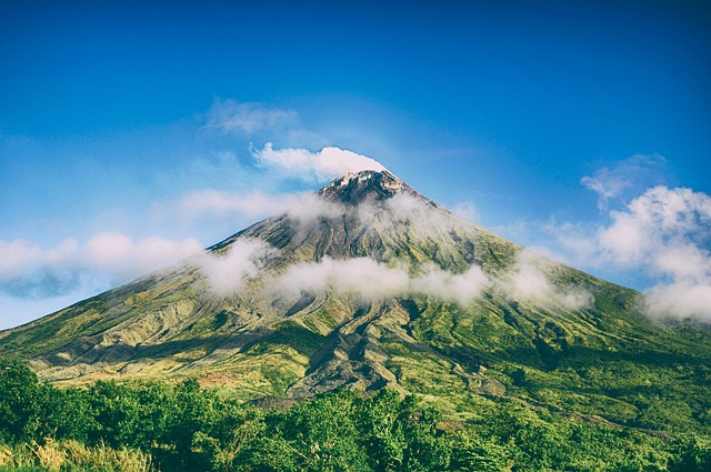 Free Mountain Alps photo and picture