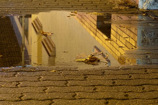 Pfütze, Gehweg, Straße, Weg, Stadt