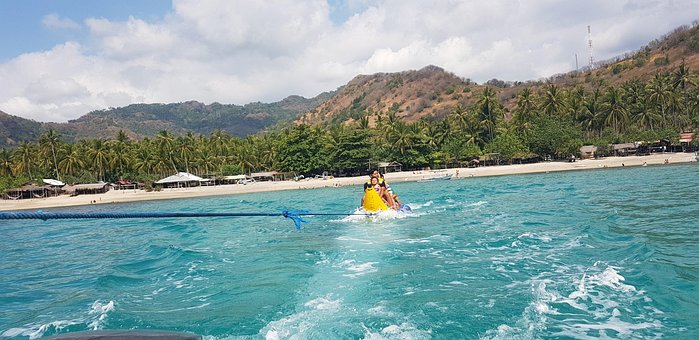 Free Banana Boat photo and picture