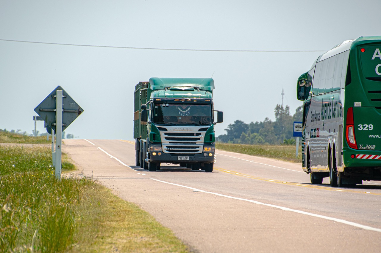 Truck - free online jigsaw puzzle photo