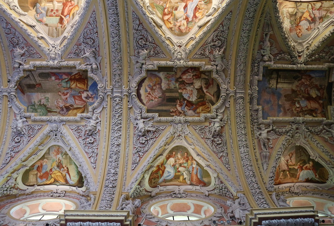 Painting Ceiling - free online jigsaw puzzle photo