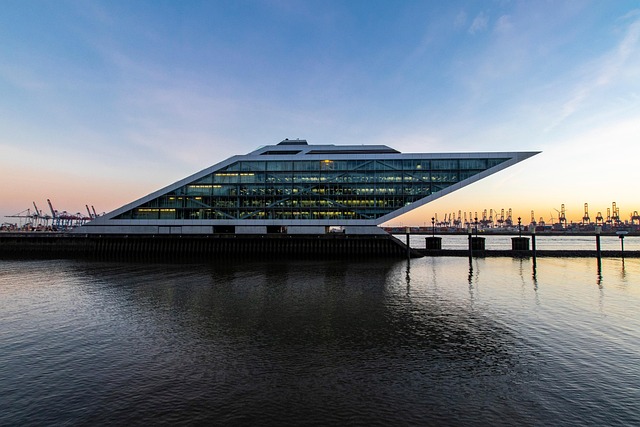 Free Architecture Landmark photo and picture