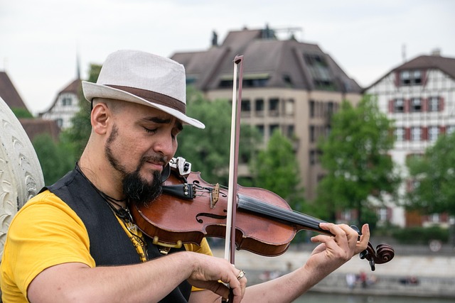 Free Violinist Street Performer photo and picture
