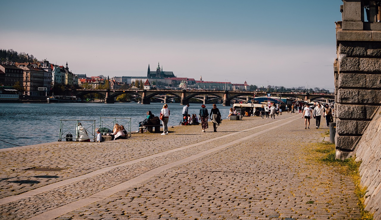 Boat Cruise - free online jigsaw puzzle photo