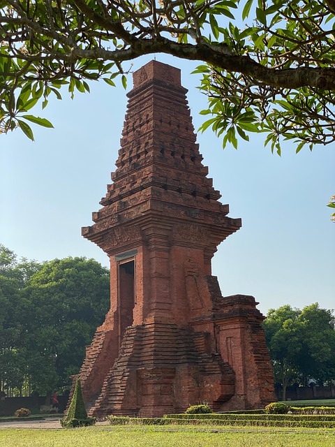 Free Bajang Ratu Temple Temple photo and picture