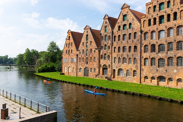 Gebäude, Fassade, Paddel