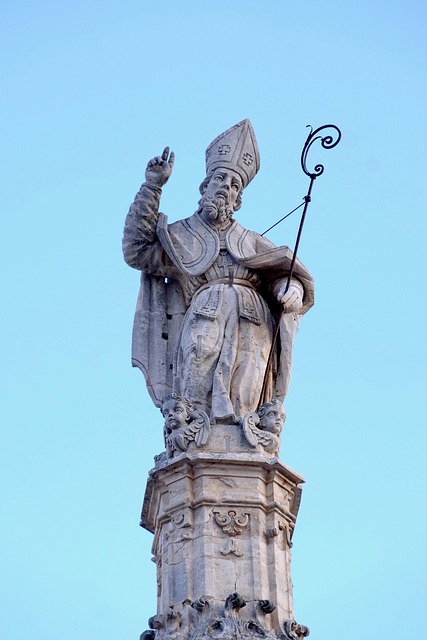 Free Sculpture Statue photo and picture