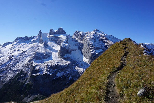 Free Mountains Panorama photo and picture