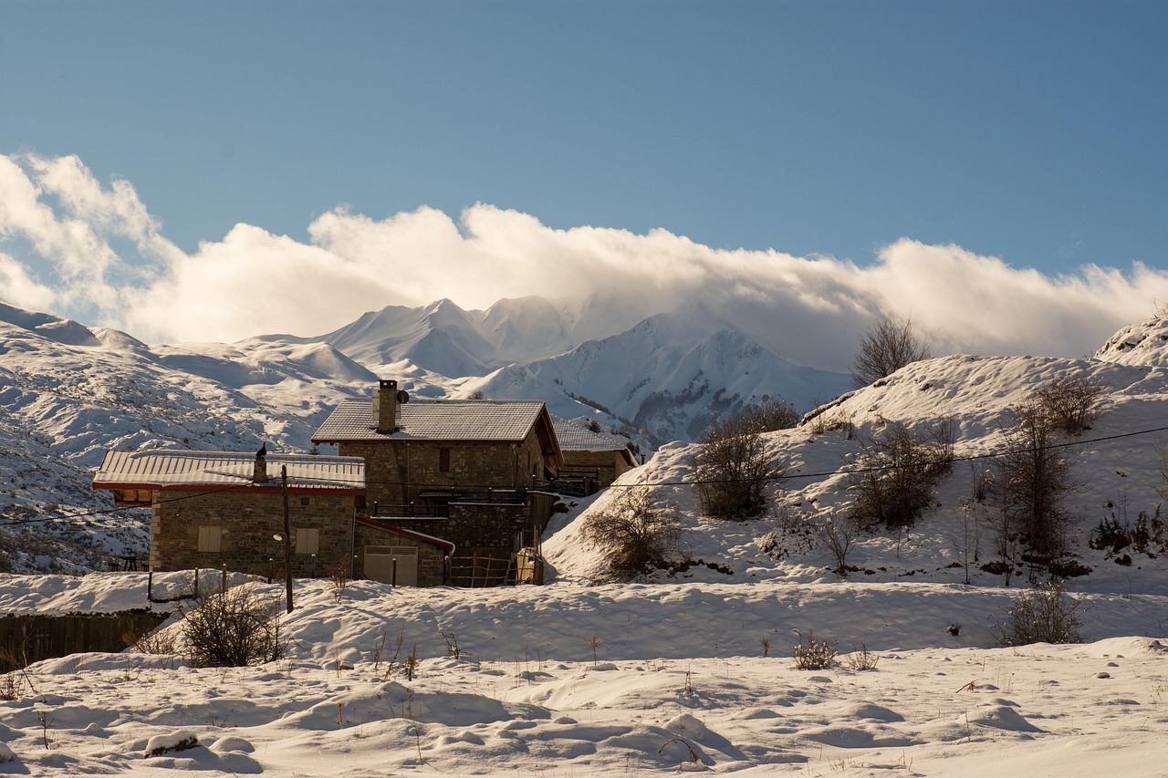 Mountains Snow House - Free photo on Pixabay