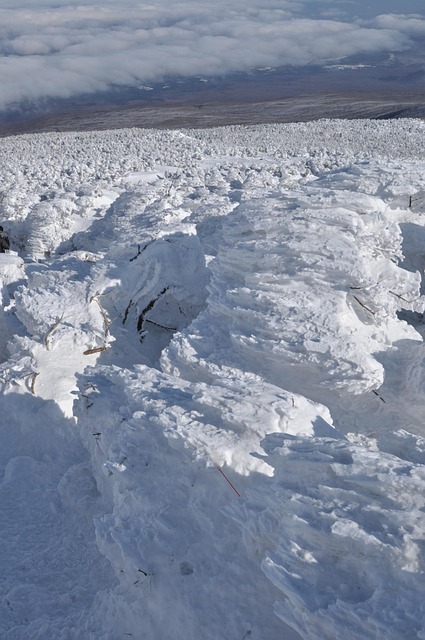 Free Mt Hanlla Snow Mountain photo and picture