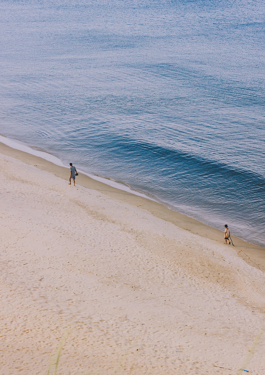 Famille en vacances sur la plage
