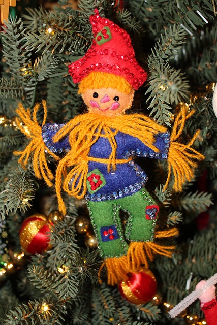 Free Bucilla Felt Ornaments photo and picture