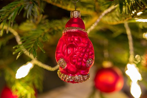 Free Christmas Christmas Tree photo and picture