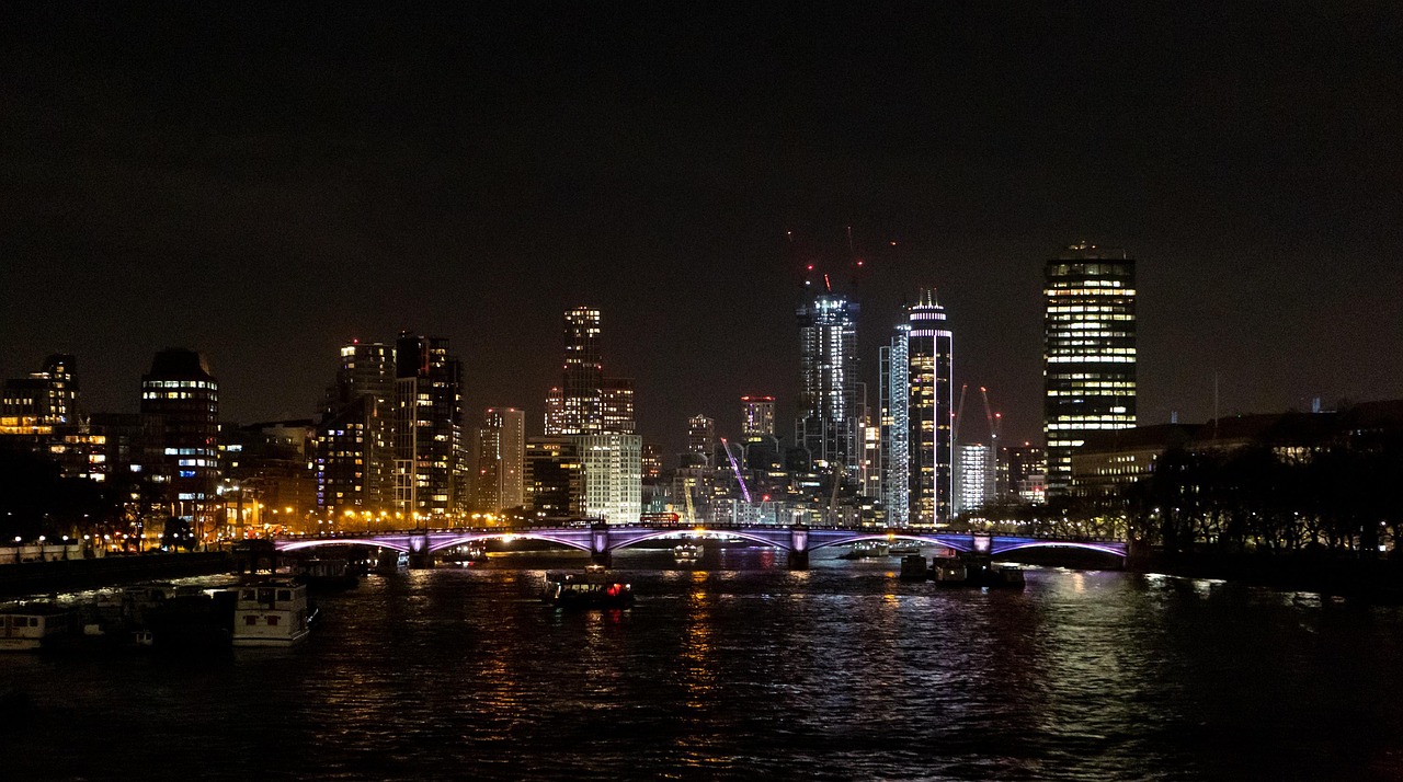 3,000+ Free Canary Wharf & London Images - Pixabay