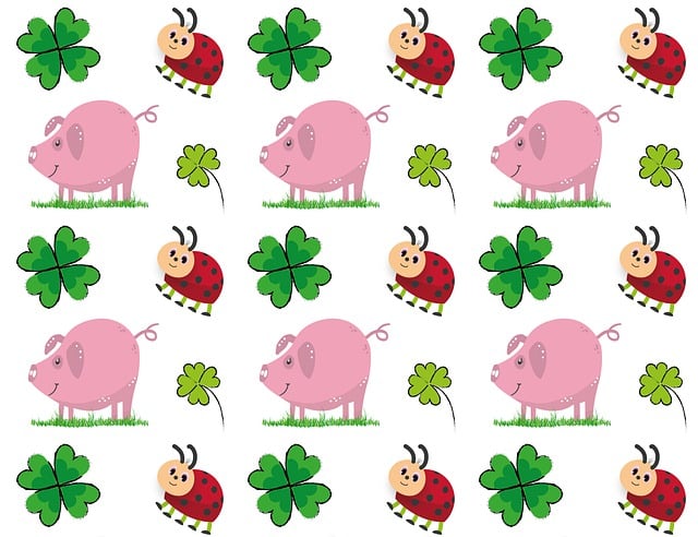 Free pig clover lucky charm illustration