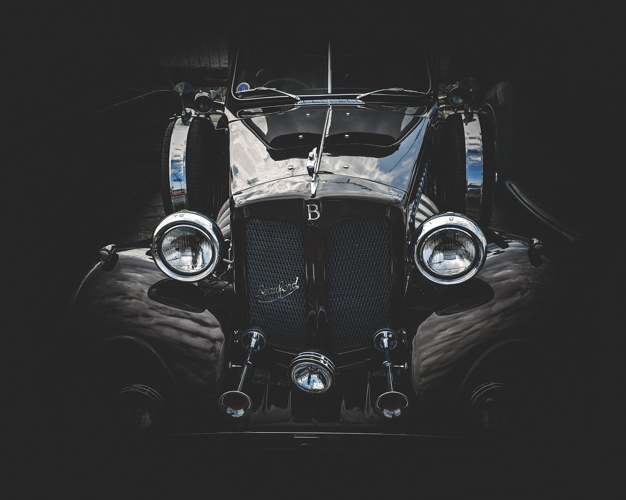 Car - free online jigsaw puzzle photo