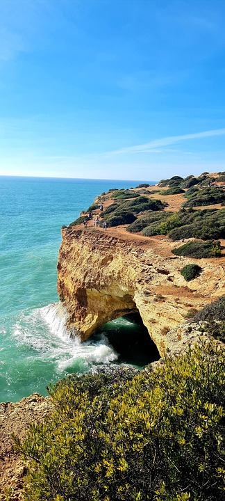 Breathtaking Views Await: Unveiling Ponta da Piedade’s Best Hiking Trails