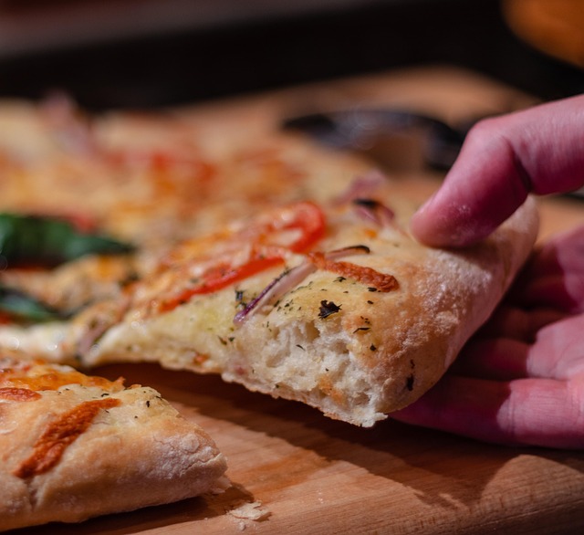 Mano, Pizza, Albahaca, Corteza, Comida