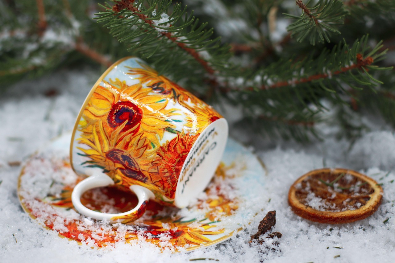 Van Gogh Cup - free online jigsaw puzzle photo