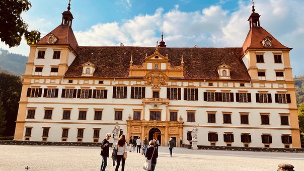 Schloss, Park, Menschen, Österreich