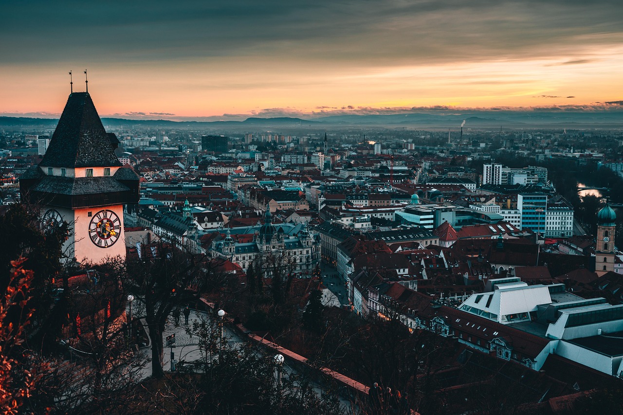 Uhrturm - free online jigsaw puzzle photo