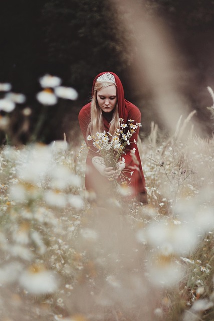 Free Woman Flowers photo and picture