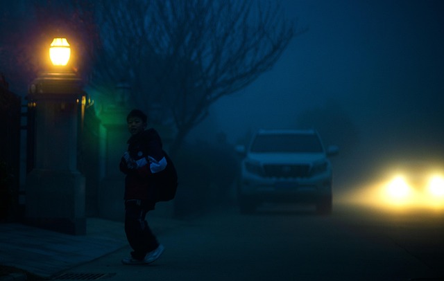 光, 车灯, Восточный, 中国小学生, 上学, 夜, 青春