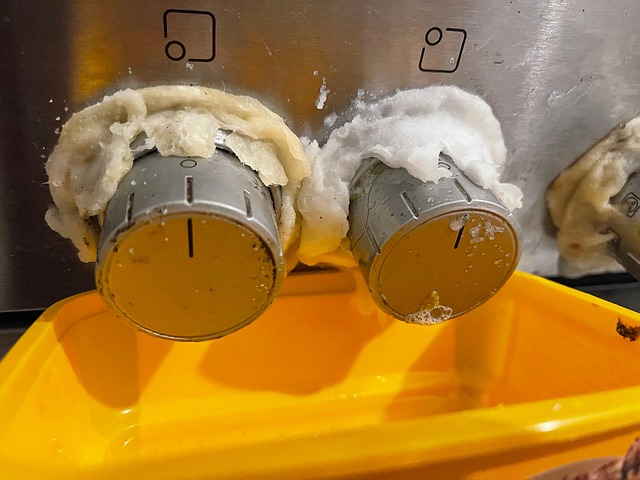 Free Cleaning Gas Stove photo and picture