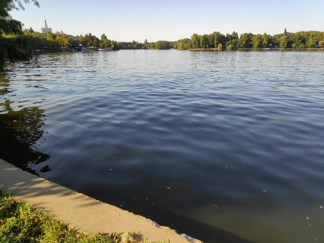 Lake Park Far Free photo on Pixabay Pixabay