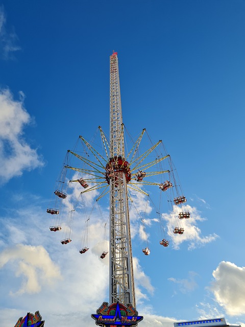 Plus de 90 000 images de Parc D'Attractions et de Grande Roue