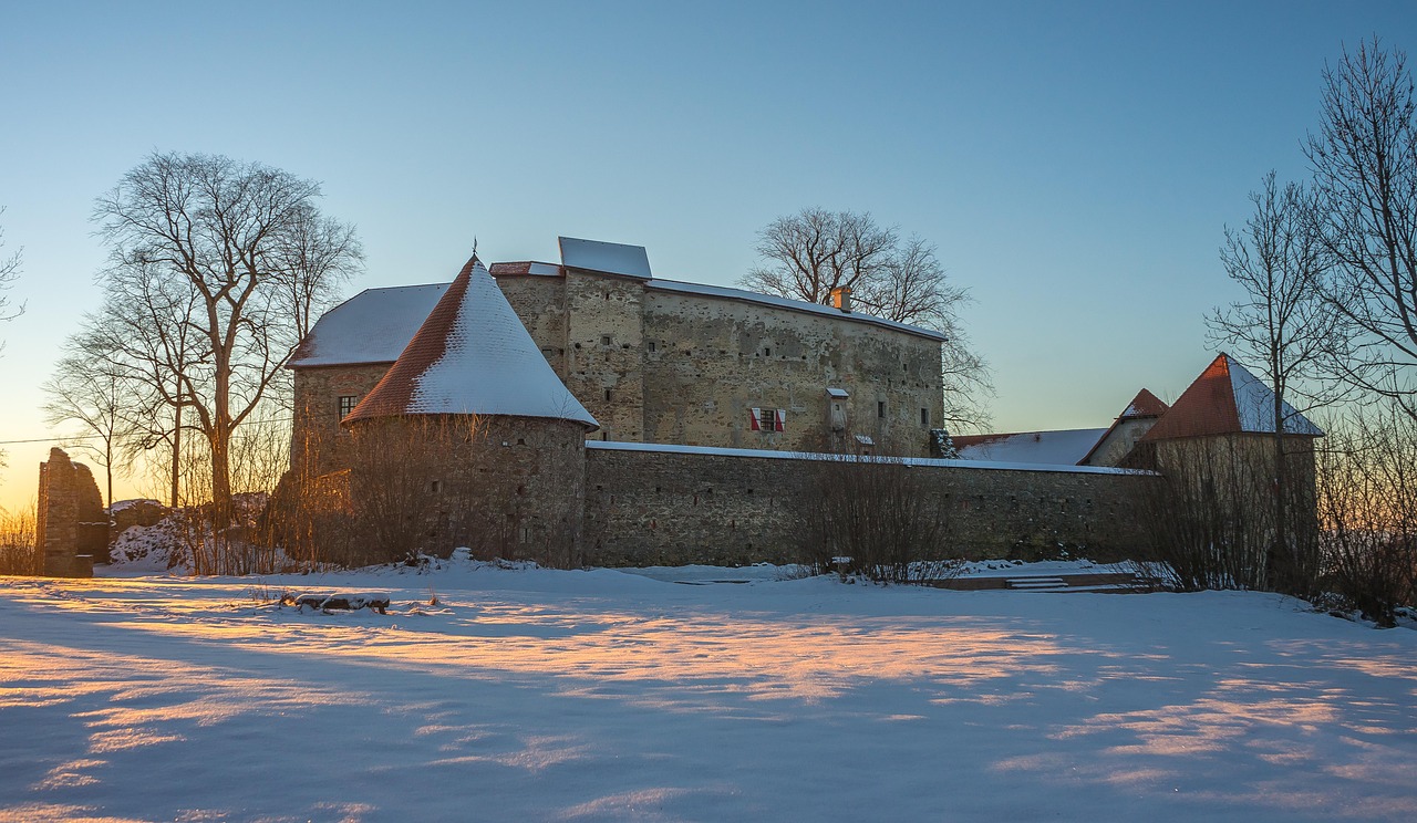 Castle - free online jigsaw puzzle photo