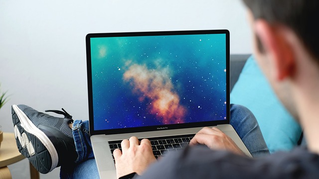 Laptop, working, work from home and 3d mockup — photo by rezwan0305