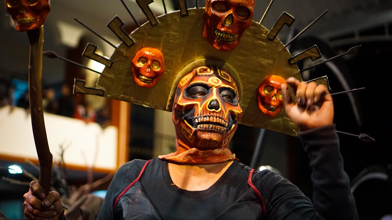 Costume - free online jigsaw puzzle photo