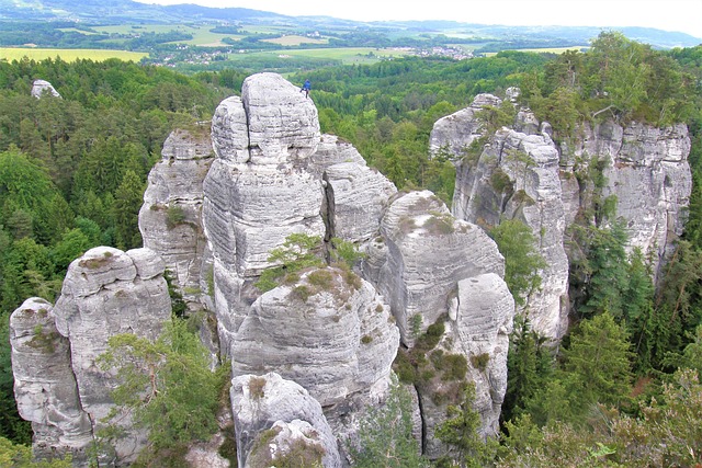Free Saxon Switzerland Rock photo and picture