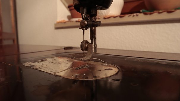 Free Sewing Sewing Machine photo and picture