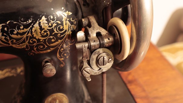 Free Sewing Sewing Machine photo and picture