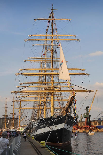Free Sailing Ship Kruzensztern photo and picture