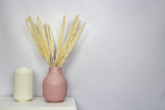 Free Vase Shelf photo and picture