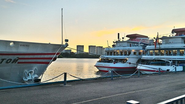 Free Port Ships photo and picture