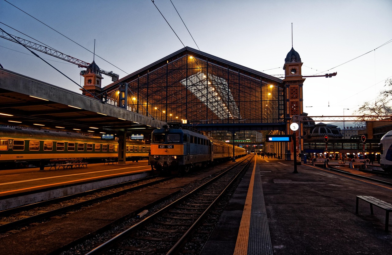 Train - free online jigsaw puzzle photo