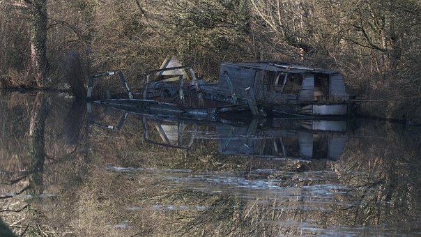 Free Boat Canal photo and picture