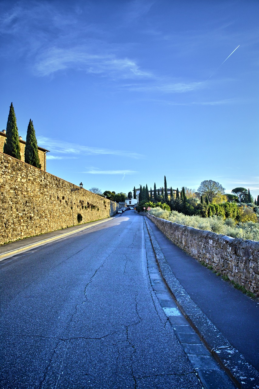 streets-6981305_1280.jpg