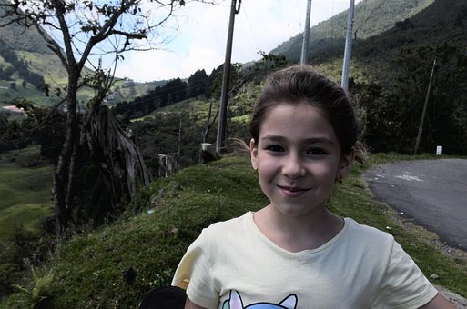 Free Little Girl Landscape photo and picture