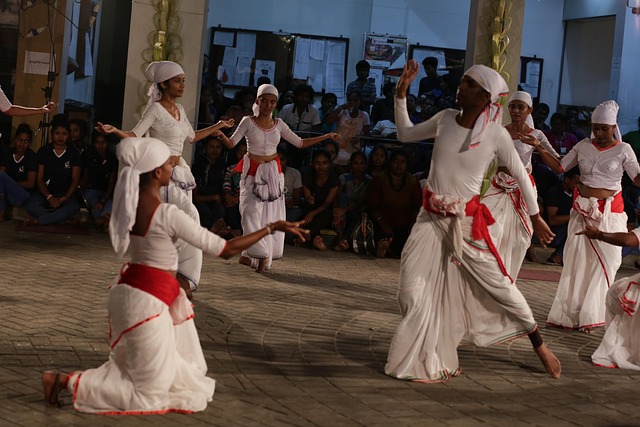 Free Sri Lanka Traditional Dance photo and picture