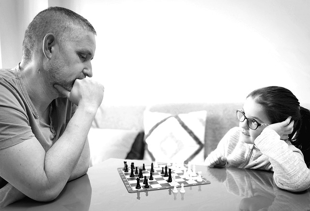 Free Father And Daughter Chess Game photo and picture