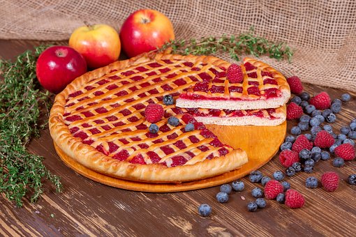 Süßer Kuchen, Beeren, Himbeere, Äpfel