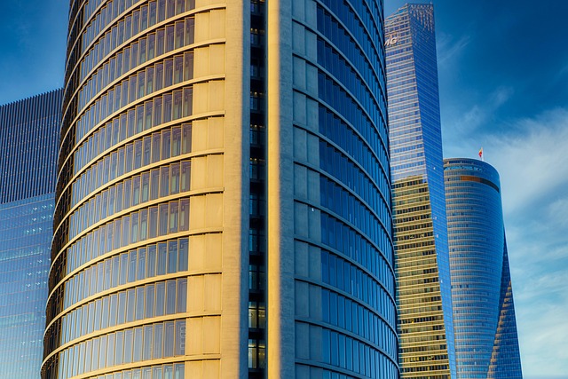 City, skyscraper, buildings and facade — photo by rperucho